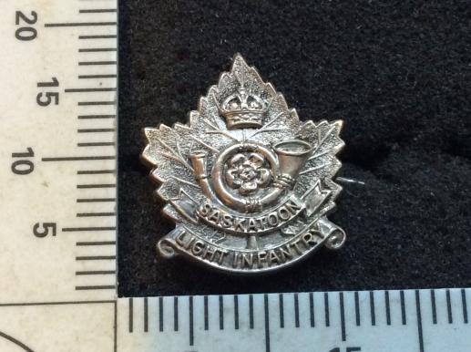 WW2 Saskatoon Light Infantry sterling Sweetheart 