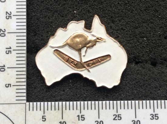 WW2 Australian 6th Division Lapel Badge