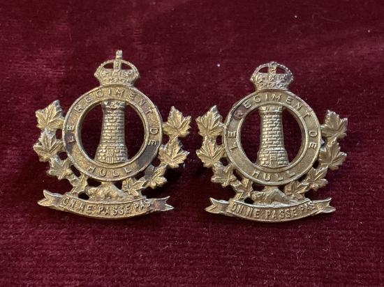 WW2 Canadian Le Regiment De Hull Collars