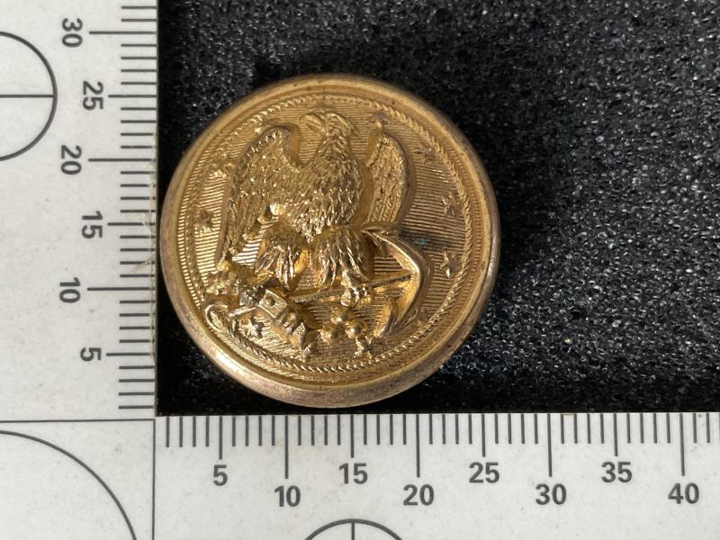 Pre 1941 U.S Navy officers button by Gaunt London
