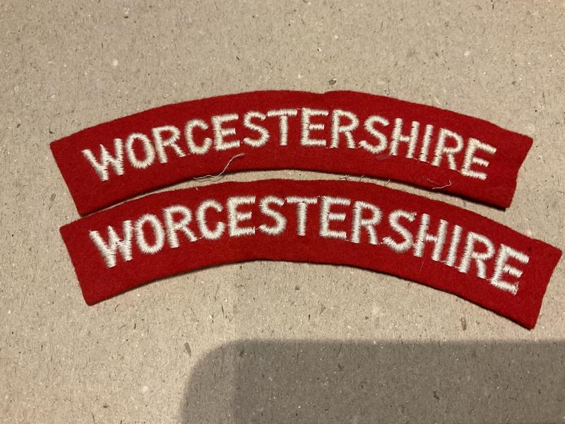WW2 WORCESTERSHIRE Regt cloth shoulder titles