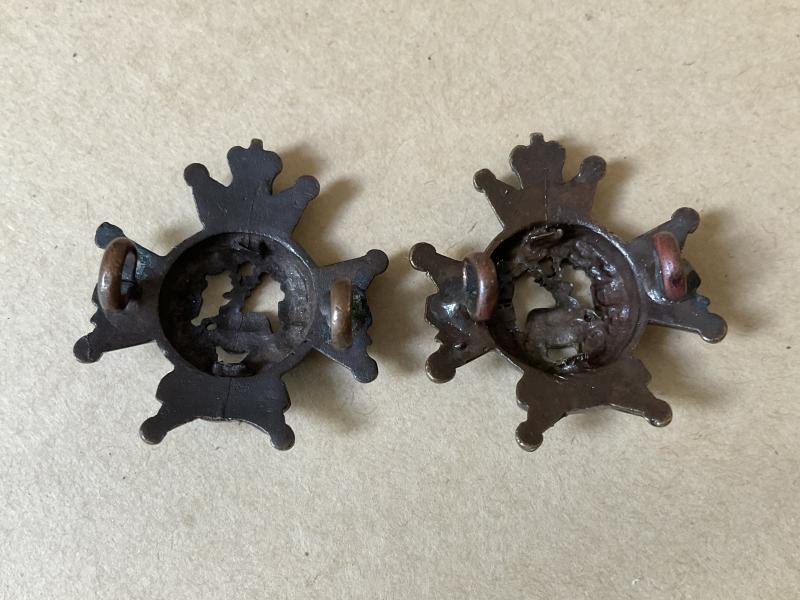 Post 1952 Sherwood Foresters O.S.D collar badges