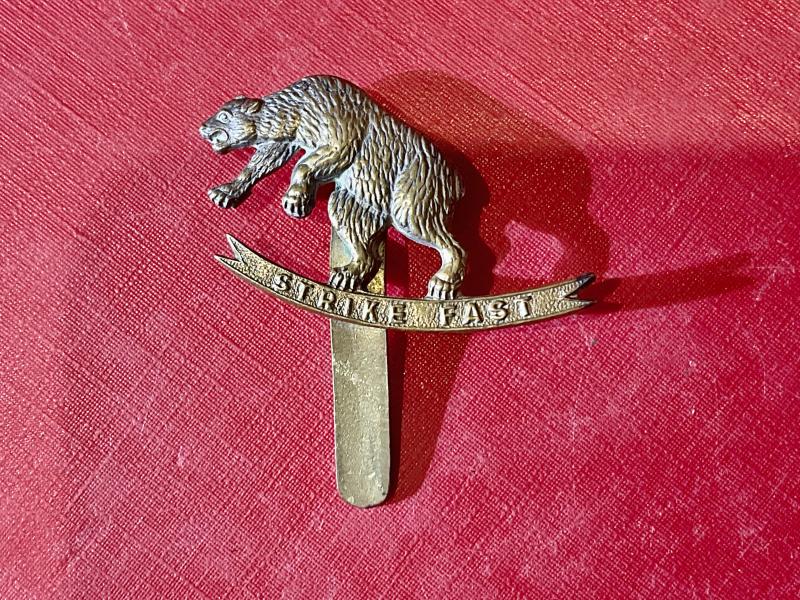 Debra Dun Contingent AFI ‘strike fast’ cap badge 1925-47