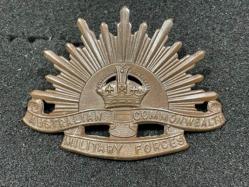 WW2 Australian military Forces Rising sun hat badge