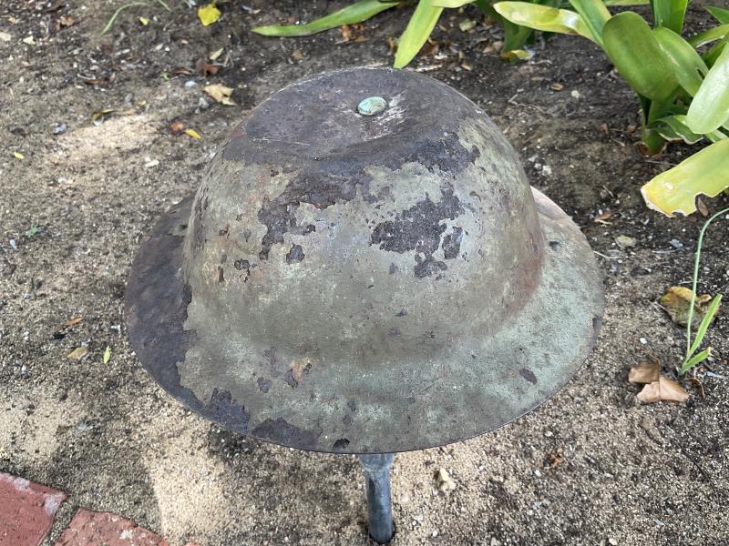 Battle of Crete Australian “Diggers’ steel helmet dated 1941