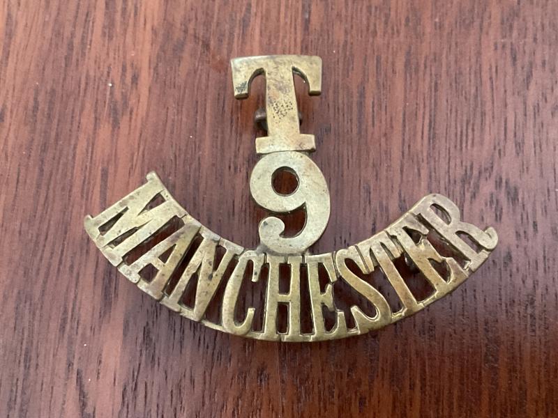WW1 Territorial, T9 Manchester brass shoulder title