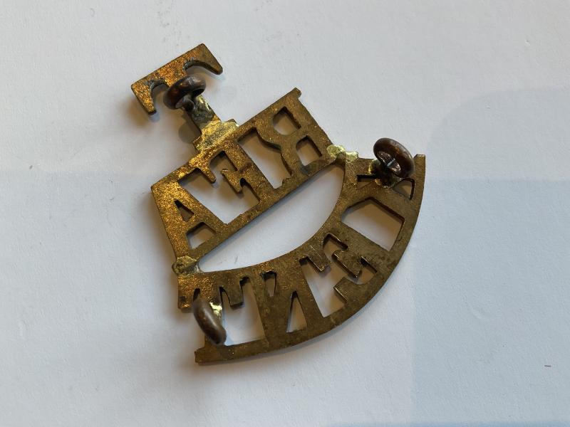 WW1 T /RFA /KENT brass other ranks shoulder title