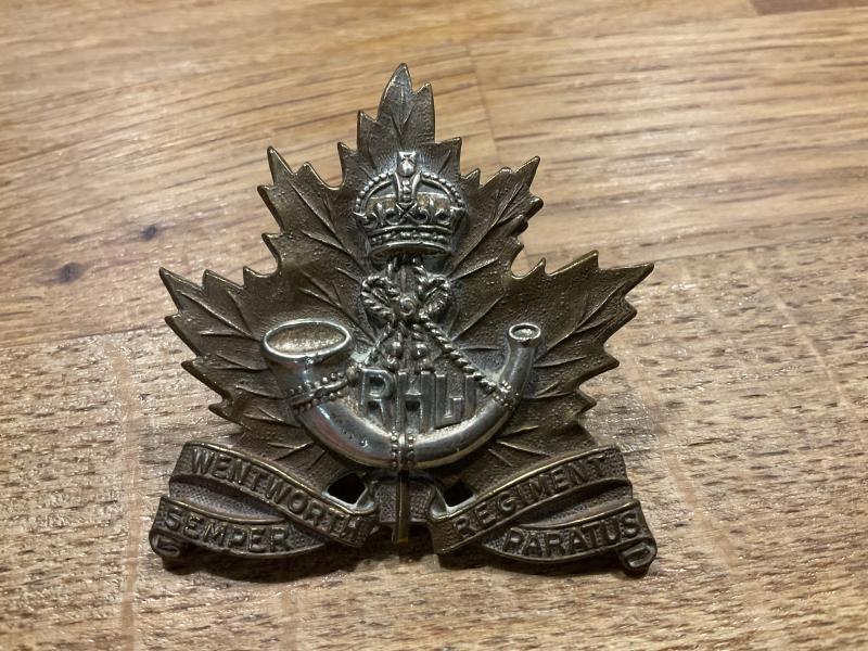 WW2 The Royal Hamilton Light Infantry (Wentworth) cap badge