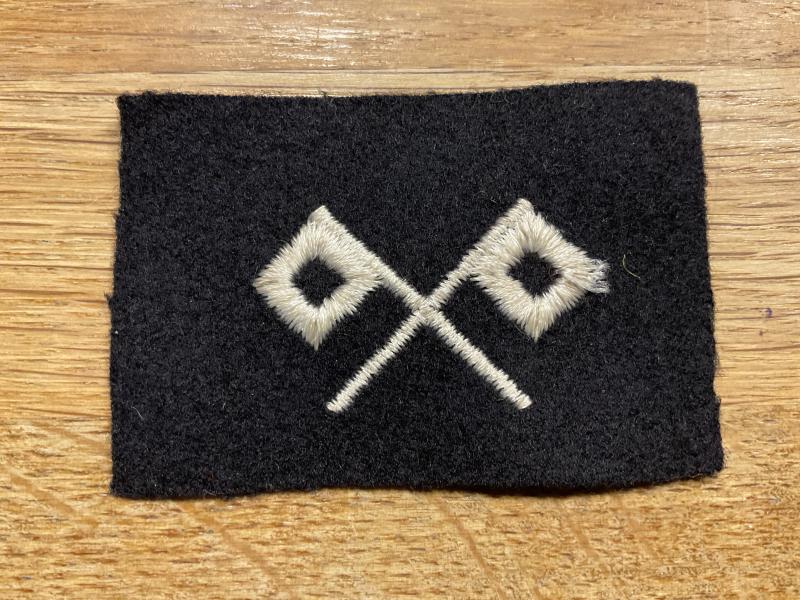 WW2 USN Signallers qualification sleeve badge