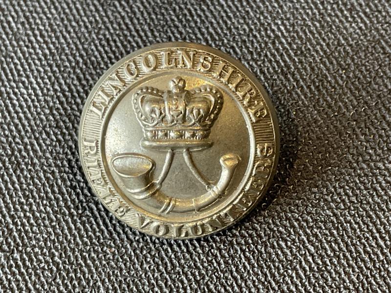 QVC Lincolnshire Rifle Volunteers officers button.