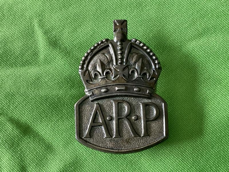 1936 hallmarked silver A.R.P badge by Robert Johnson.