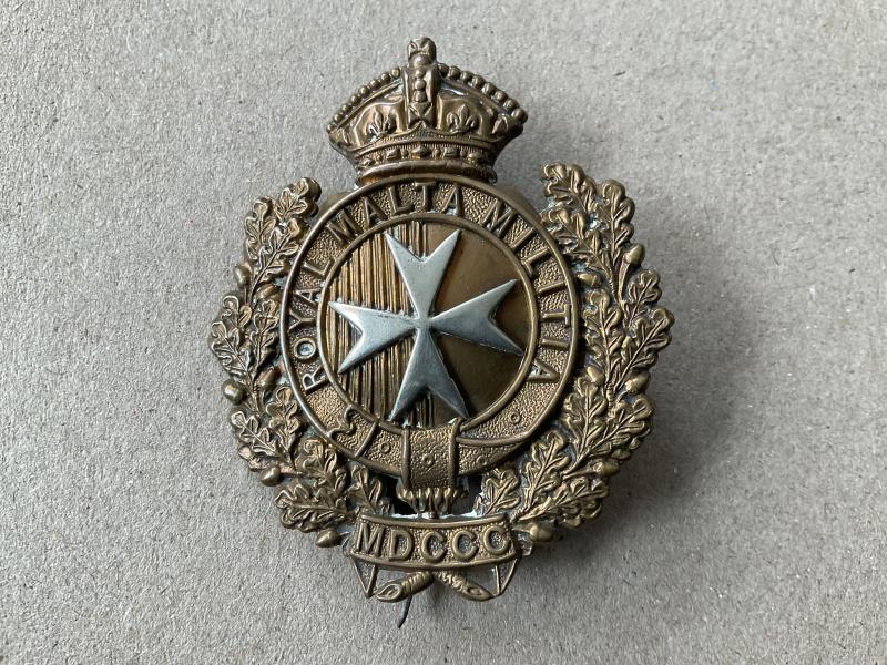 QVC Royal Malta Militia 1889-1903 cap badge.