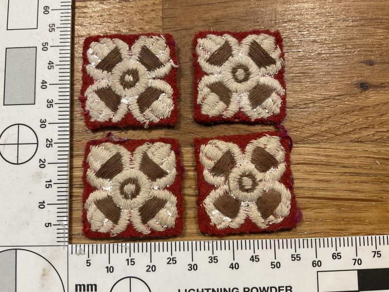 WW2 British/Commonwealth Infantry officers rank crowns x 4