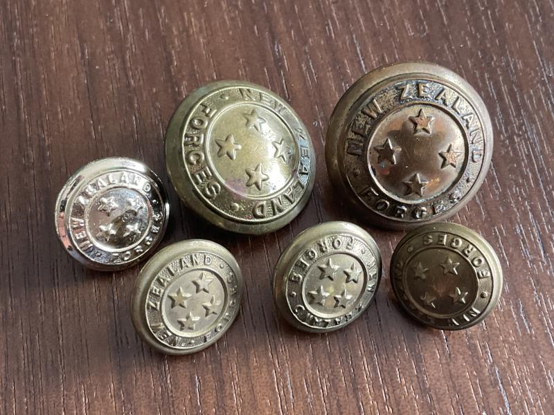 WW1/2 New Zealand General service buttons, various.