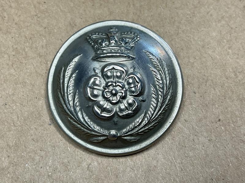Pre 1881 3rd Royal Lancashire Militia button.