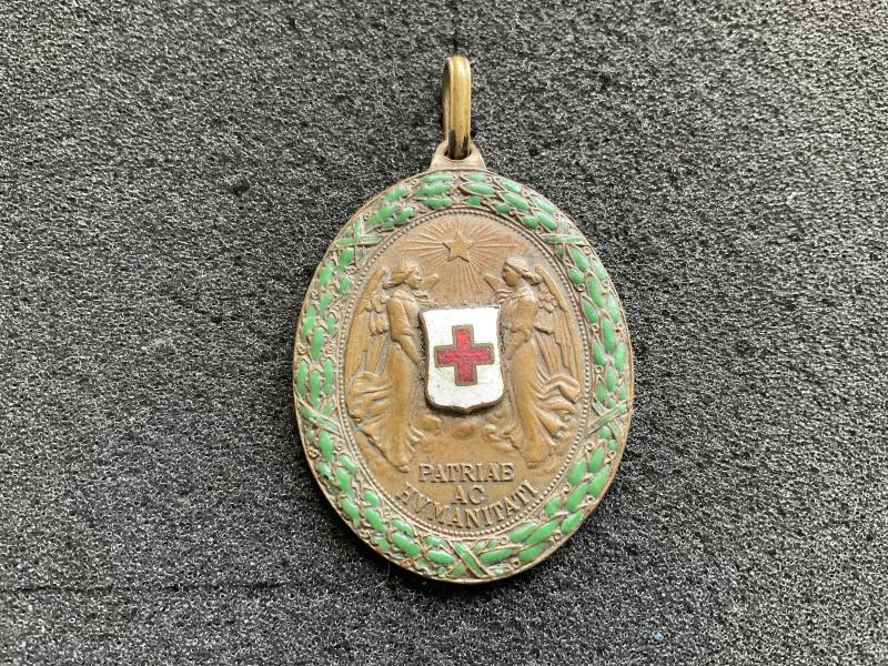 Austrian Red Cross merit award, bronze medal with war decoration.