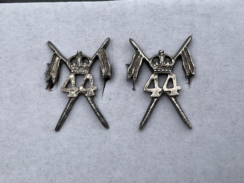WW2 Indian Army 44th Cavalry, 1941-43 collar badges.